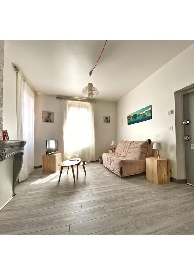 Coup De Coeur Au Pied Du Chateau - Nice Studio Ideally Located 안시 외부 사진