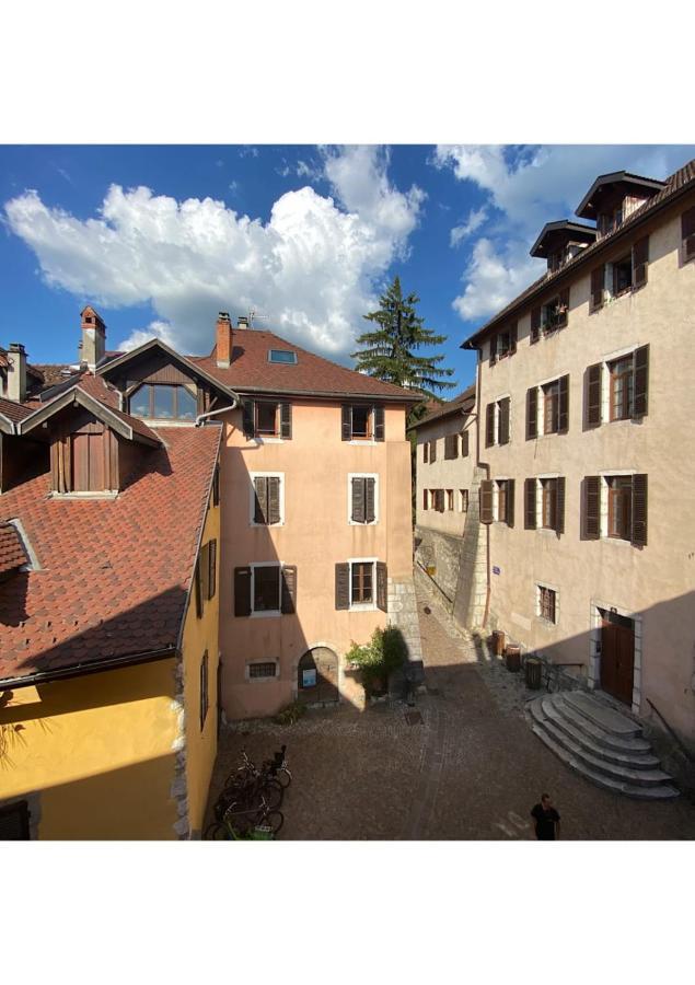 Coup De Coeur Au Pied Du Chateau - Nice Studio Ideally Located 안시 외부 사진